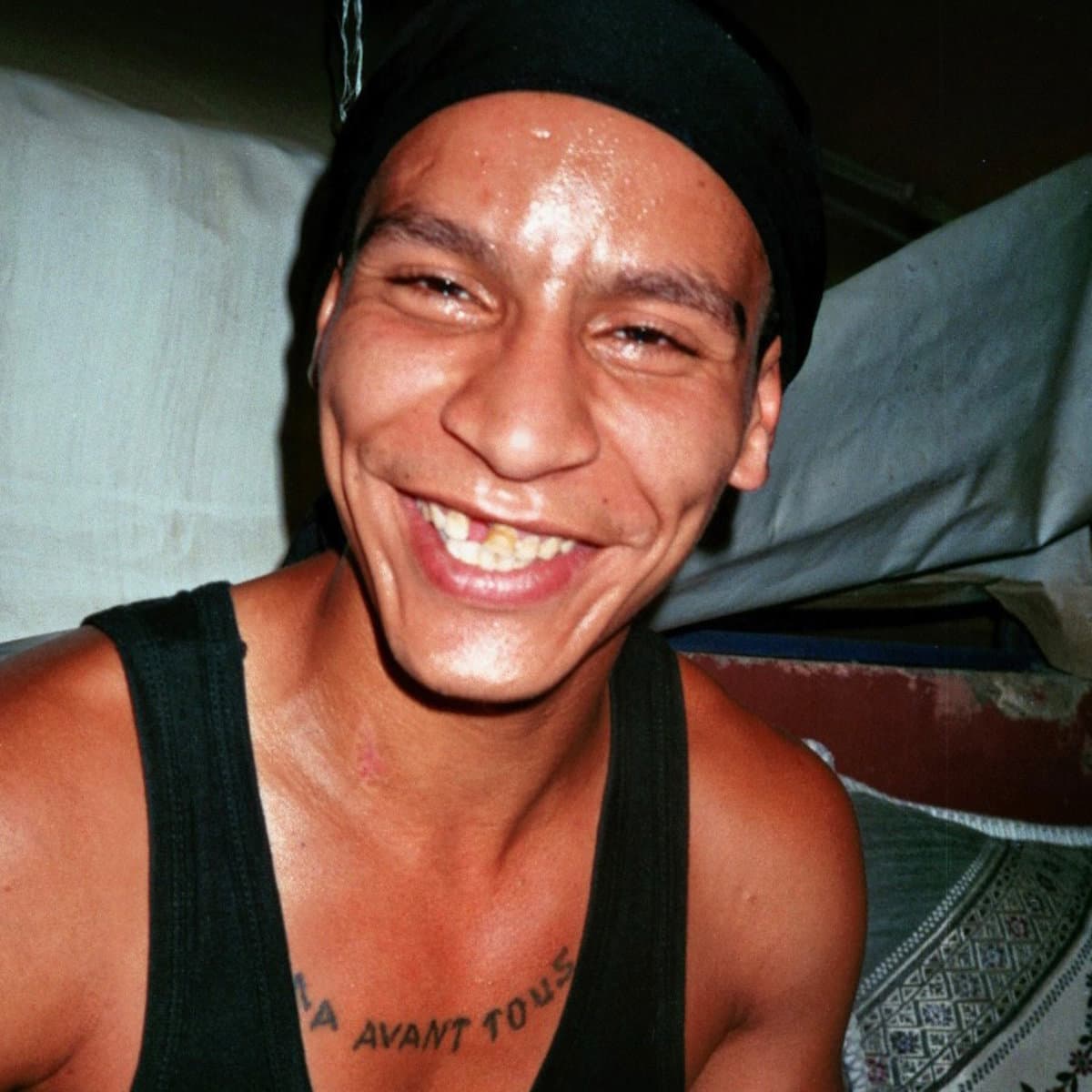 Can´t buy happiness cover art